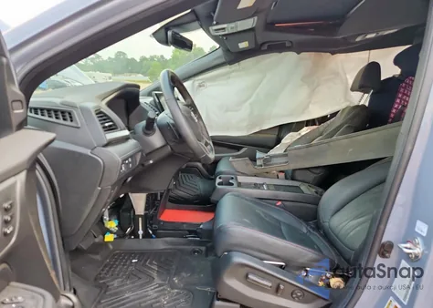 2024 Honda Odyssey Sport z USA, uszkodzony, nr VIN 5FNRL6H72RB056507